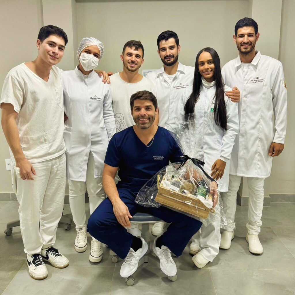 Instagram post from drrenatobaiao. This post is in position 2.